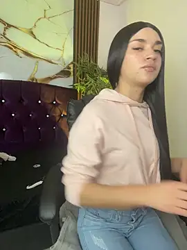 lia ec online show from May 6, 12:31 pm