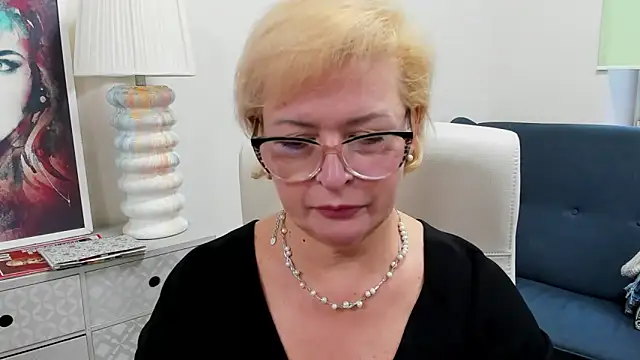 luna xfantasy online show from May 15, 7:11 am