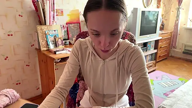 AdriannaBill online show from July 5, 4:12 pm