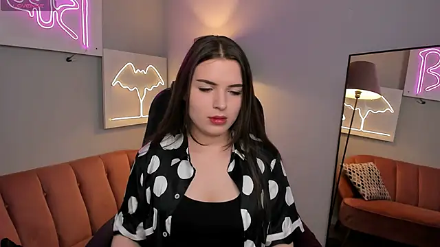 AliceLiador  online show from May 17, 3:00 pm