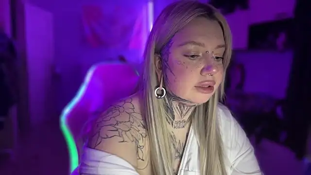 Chibiis online show from April 20, 8:45 pm