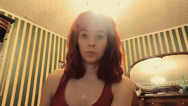 amberrrdolll  online show from May 4, 12:47 am