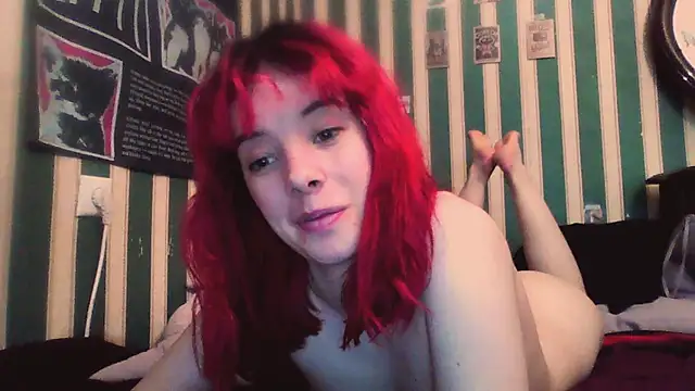 amberrrdolll  online show from May 9, 4:09 pm