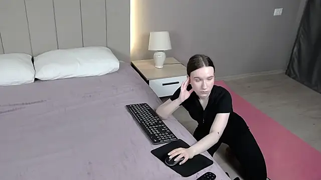MarliinNova online show from June 26, 8:37 am
