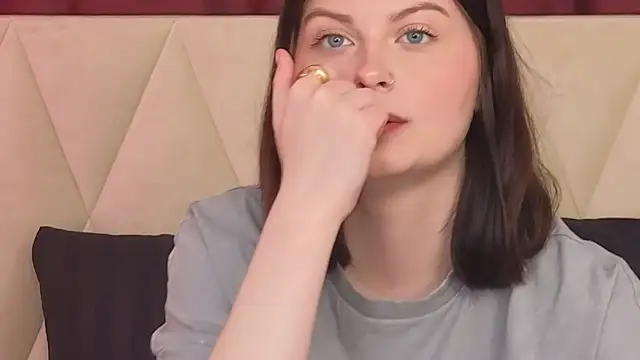 ElixVeya online show from April 17, 11:56 am