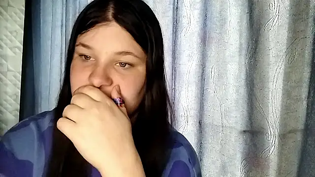 BeatriceMolands online show from May 10, 12:29 pm
