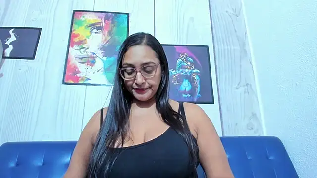 Miss Bobbiess online show from May 2, 12:25 am