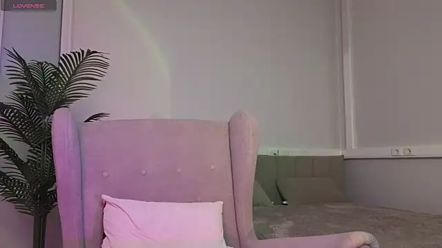 TonyaMeow online show from May 8, 2:04 am