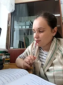 Jeanne Cynthia online show from May 13, 8:53 am