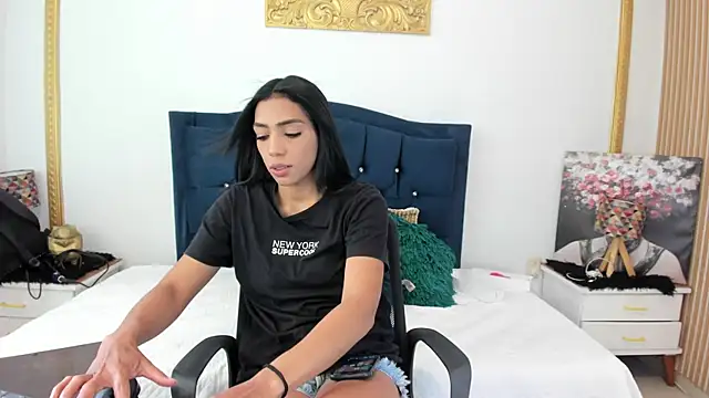AmberKayleigh online show from May 27, 2:47 pm