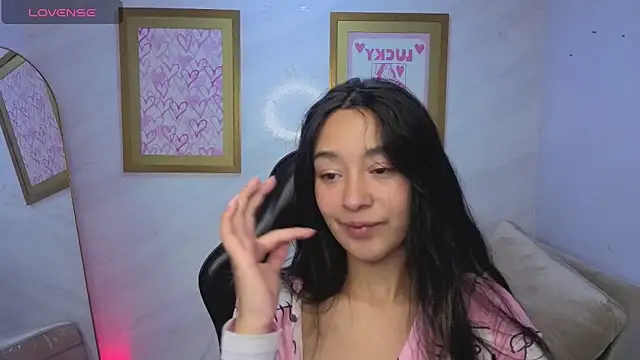Little Samy v online show from June 16, 8:21 pm