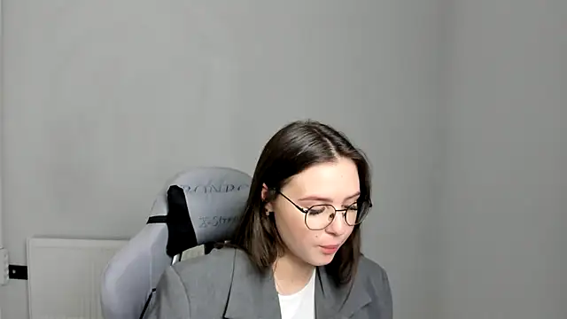 Regina cute  online show from May 9, 11:23 am