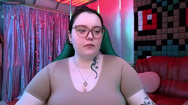 CatherineClaire online show from May 18, 4:24 pm