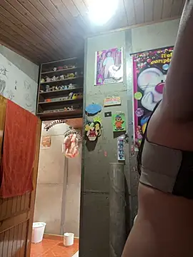 Lia Watson- online show from April 30, 5:40 pm