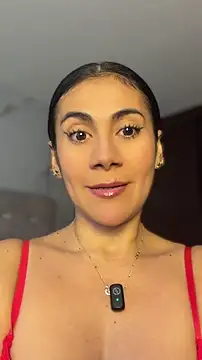 Laia Hills online show from May 19, 1:51 pm