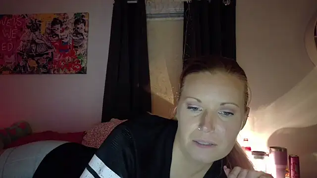 xlilianaxx online show from May 13, 3:23 am