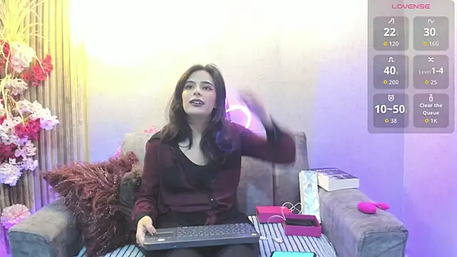 ShantalBr online show from May 22, 3:04 am