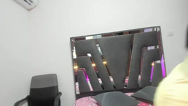 Natasha028  online show from June 8, 12:28 pm