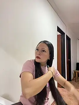 SamiiContreras  online show from June 5, 11:16 am