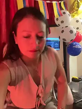 SamiiContreras  online show from July 4, 11:17 am