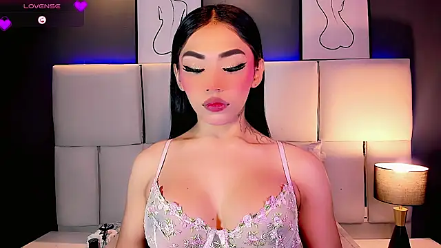 Aleisha Beaumont online show from July 17, 9:40 pm