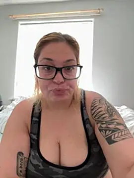 SecretRavenXO online show from May 24, 12:59 pm