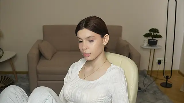 JeniceMarts online show from April 25, 2:25 pm