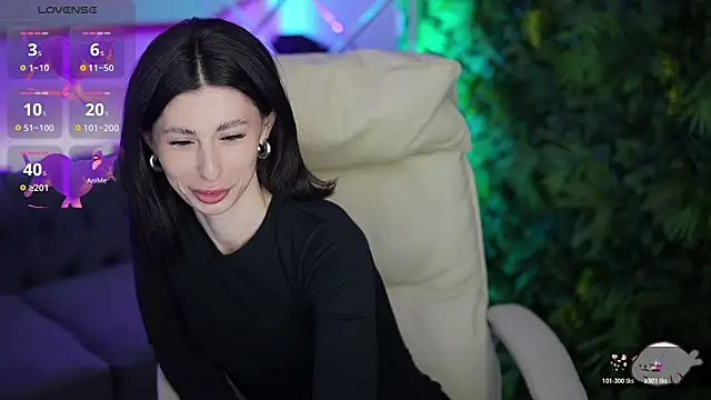 AfinaMonro online show from April 24, 11:35 am