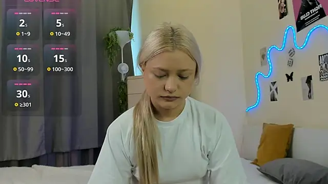 MidnightPoise online show from July 5, 5:24 am