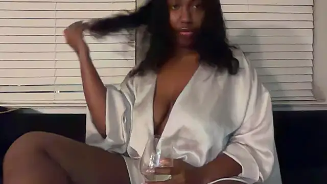 mistressmorethan online show from May 9, 2:35 am