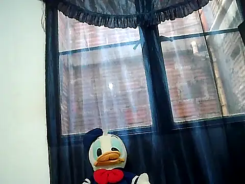 Chiquilove27 online show from June 25, 8:21 pm