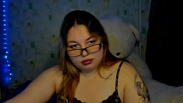 LillyHaigh online show from June 21, 6:23 pm