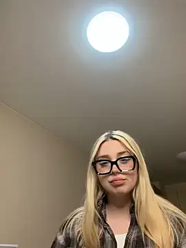 Alictris online show from April 26, 2:26 pm