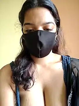 vanika2000 online show from May 19, 5:36 am