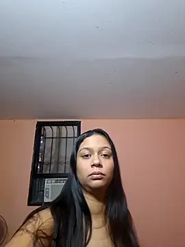 zoehot07 online show from June 3, 10:05 am