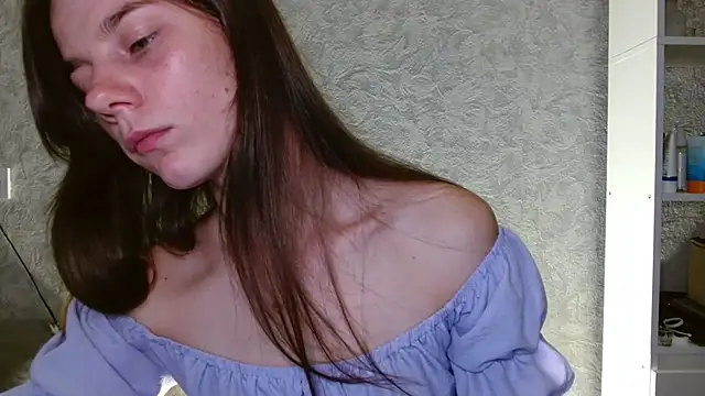 Amelia  Smith online show from July 24, 5:11 pm