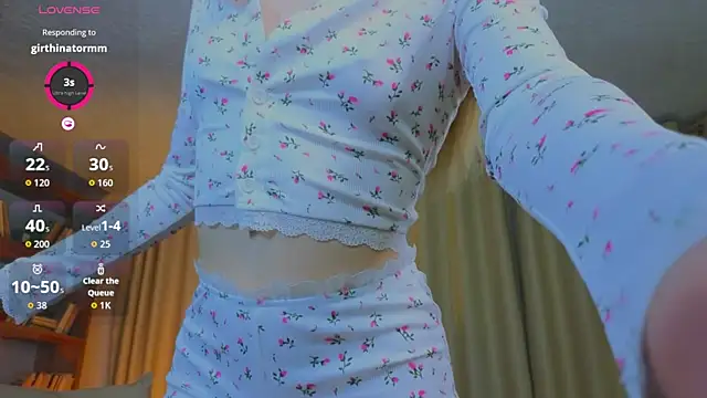 MilliBrownn online show from May 9, 11:01 am