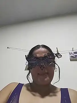 Bella Morena27 online show from May 27, 1:57 am