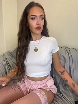 Lily Goldd online show from April 29, 7:52 pm