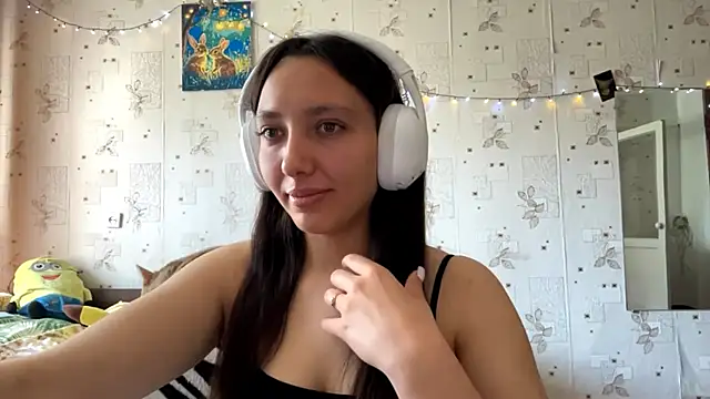SheeringGape online show from May 18, 4:07 am