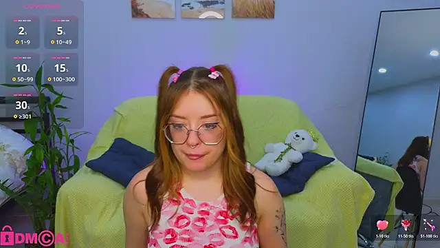 selenamils online show from August 2, 4:15 am