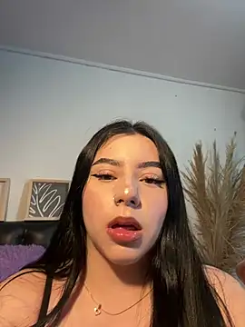 mia valentine   online show from July 23, 11:35 pm