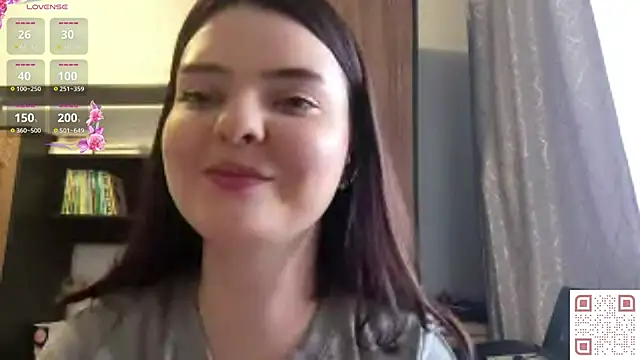 RebelDesiree online show from June 18, 6:15 am