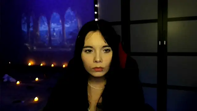 gothicq online show from May 28, 6:39 pm