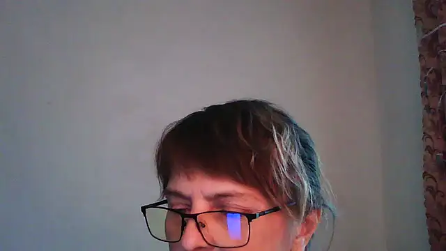 ElizabethGorden online show from May 4, 1:15 pm