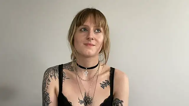 LaraLovely online show from July 14, 4:11 pm