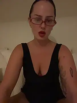 molotovmami online show from July 6, 11:18 pm