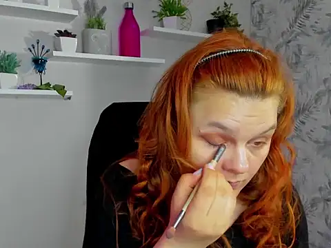 GingerKitten1 online show from May 27, 5:48 am