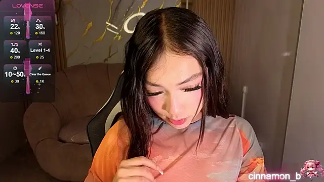 Cinnamon b online show from June 20, 1:03 pm