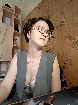 Alessa Kiss online show from May 7, 2:54 pm